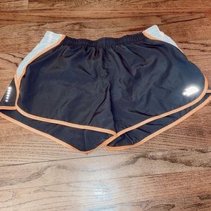 the north face workout / athletic shorts